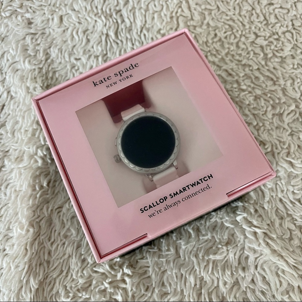 KATE SPADE ♠️ / Scallop Smartwatch